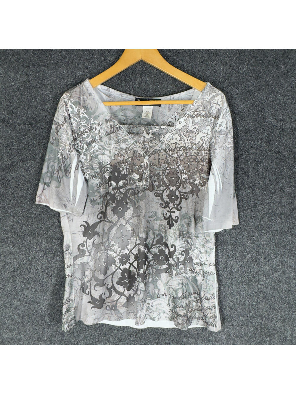 Appropriate Behavior T-Shirt Women L Large Gray Floral V-Neck Short Sleeve